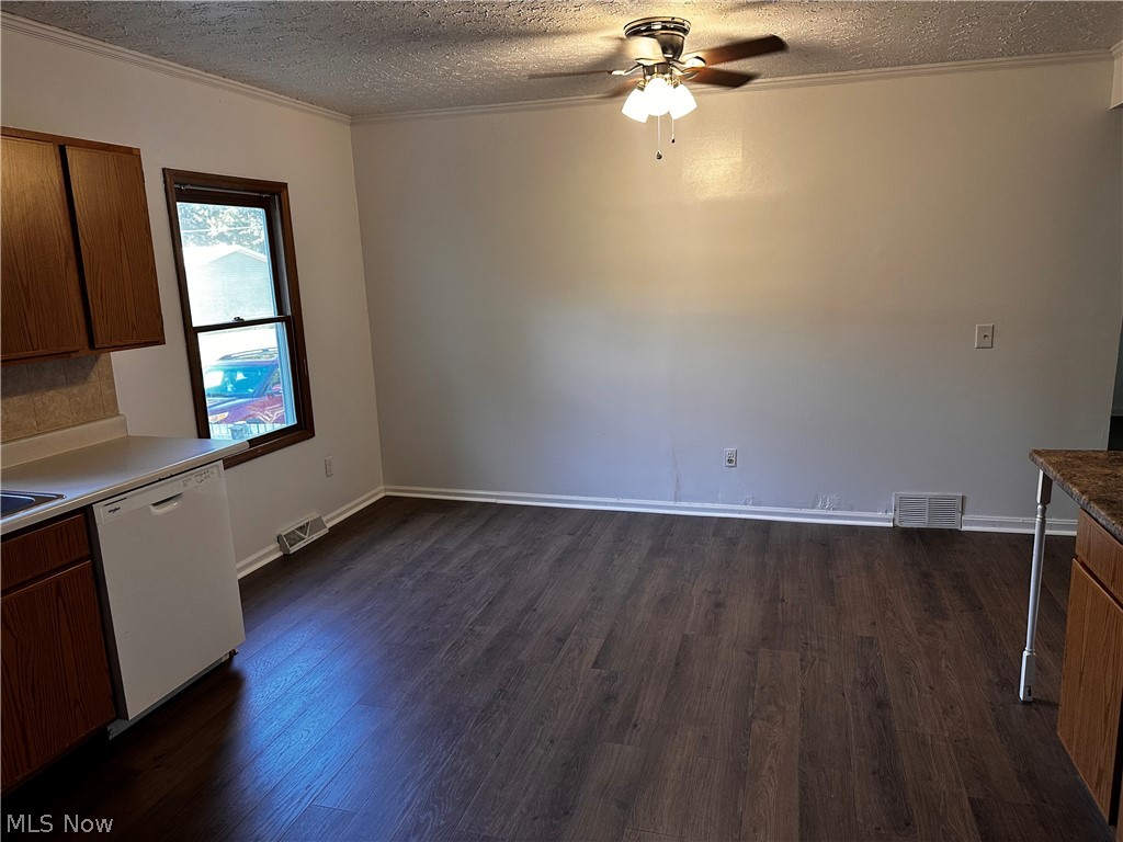 1485 3rd Street Lakemore OH 44250