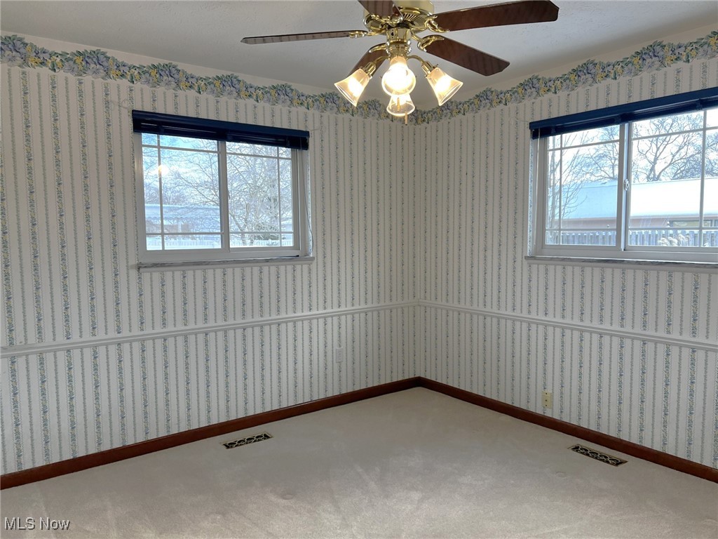 24339 S Oxford Oval North Olmsted OH 44070