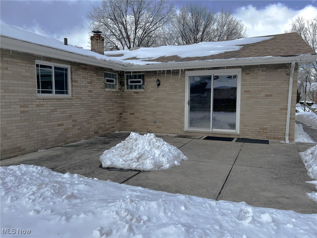 24339 S Oxford Oval North Olmsted OH 44070