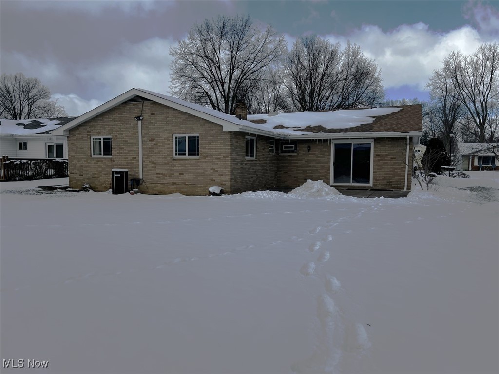 24339 S Oxford Oval North Olmsted OH 44070