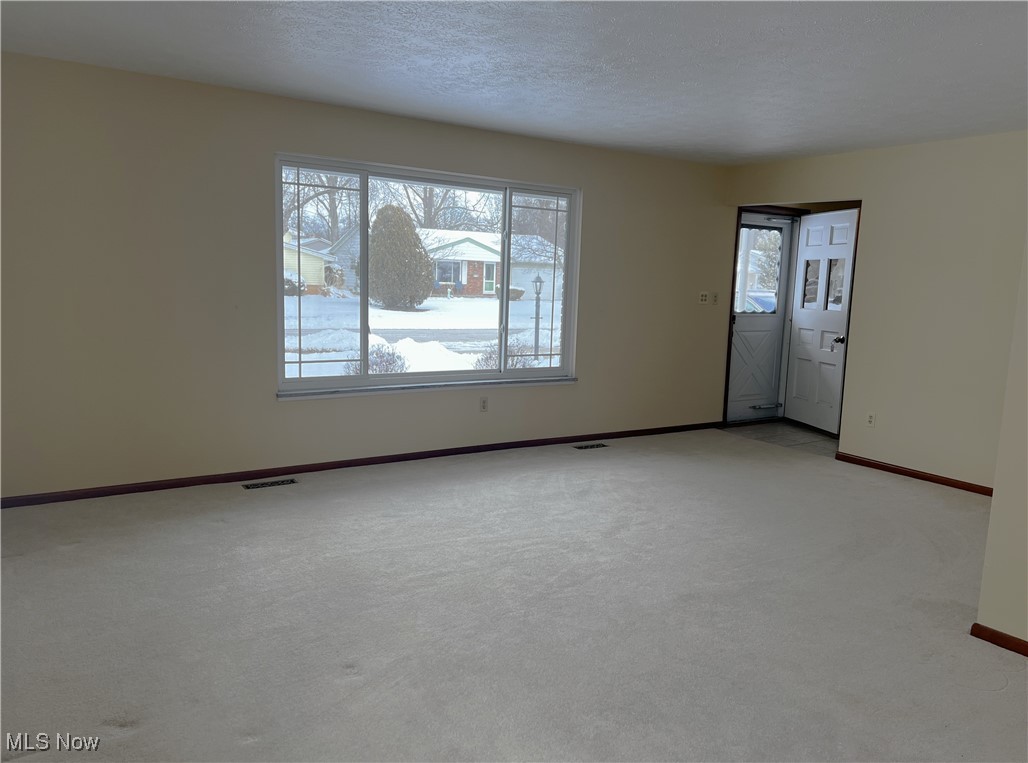 24339 S Oxford Oval North Olmsted OH 44070