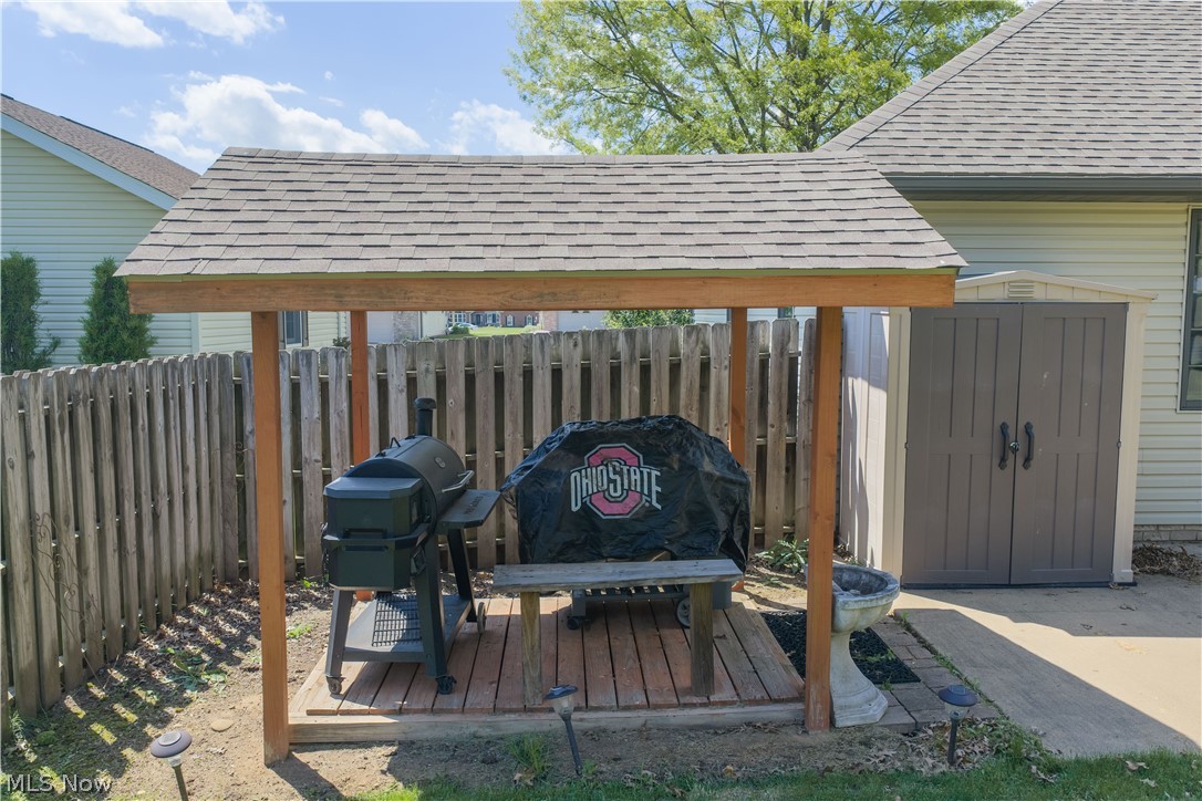 1453 3rd Street SE New Philadelphia OH 44663