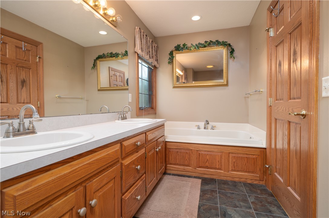 1453 3rd Street SE New Philadelphia OH 44663