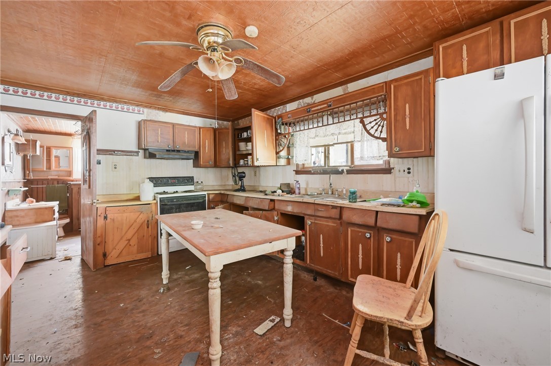 341 Canton Street East Liverpool OH 43920