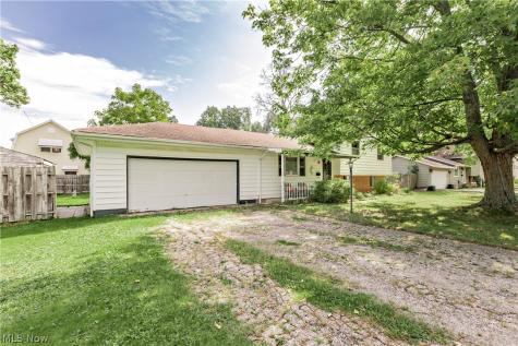 721 E 345th Street Eastlake OH 44095