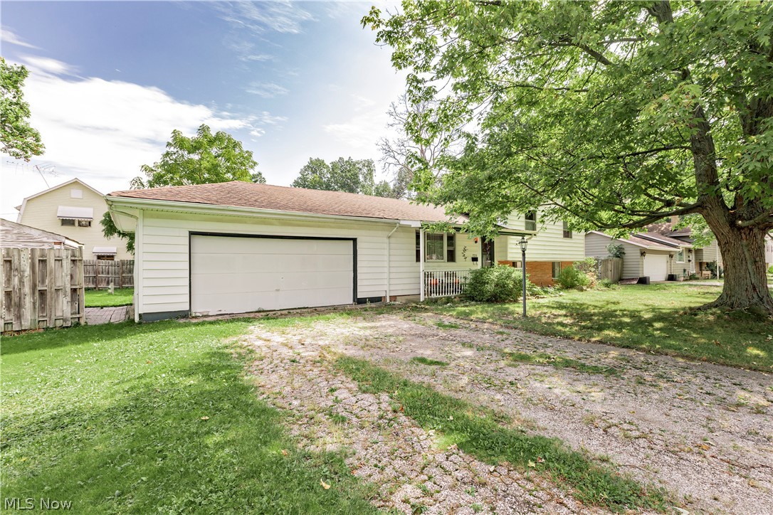 721 E 345th Street Eastlake OH 44095