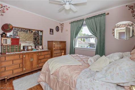721 E 345th Street Eastlake OH 44095