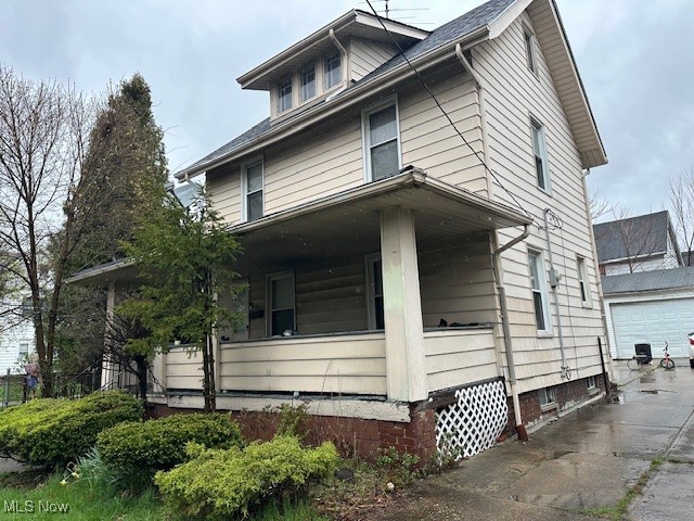 831 London Road Cleveland OH 44110