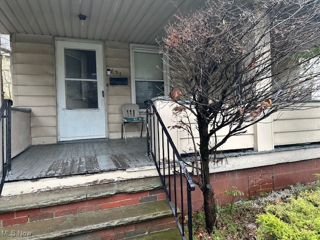 831 London Road Cleveland OH 44110