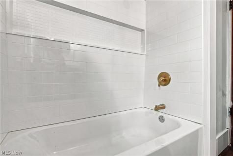 1064 Ridgefield Avenue Alliance OH 44601