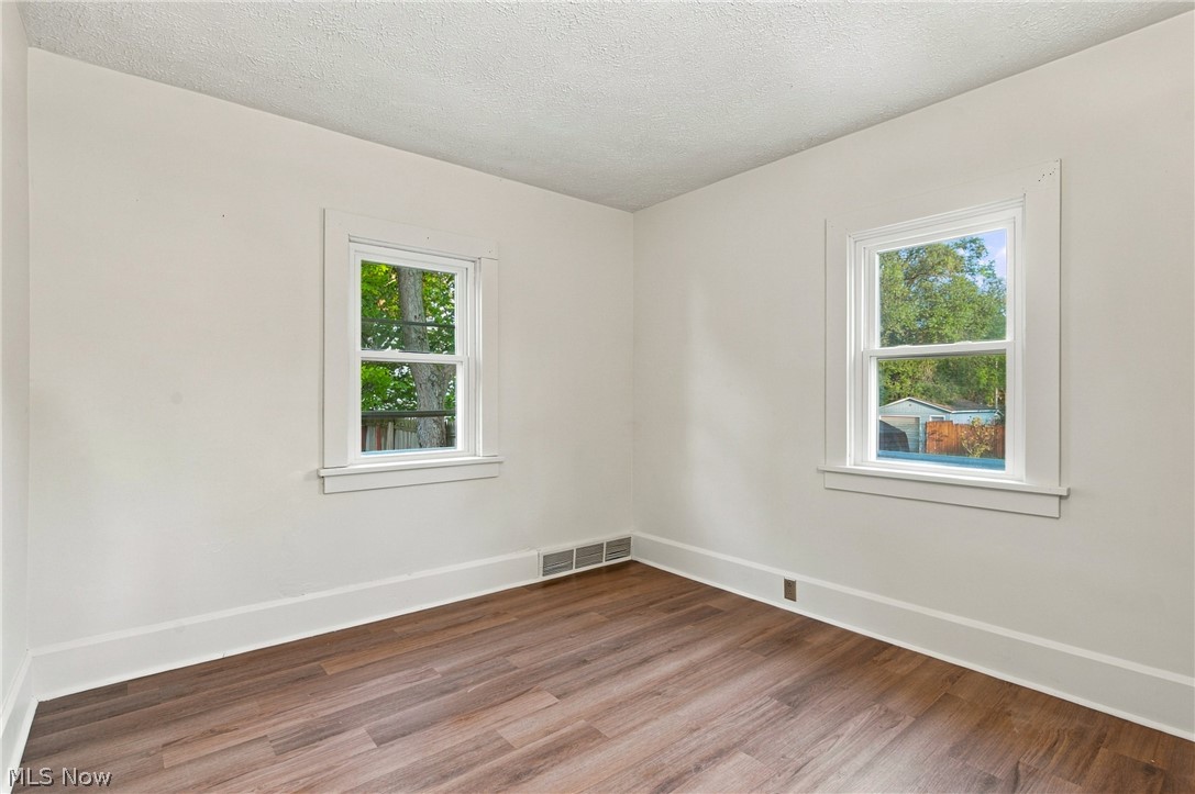 1064 Ridgefield Avenue Alliance OH 44601