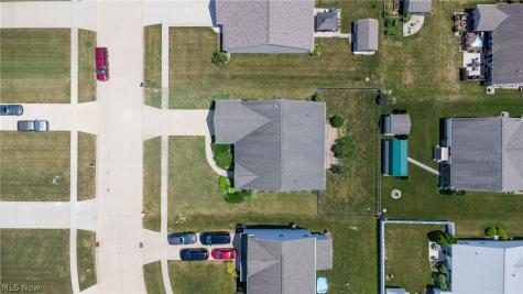 349 Springbrook Circle Elyria OH 44035