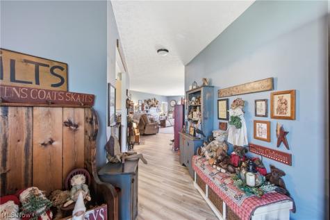 349 Springbrook Circle Elyria OH 44035