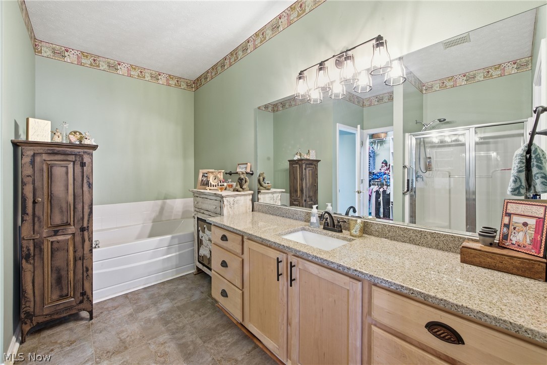 349 Springbrook Circle Elyria OH 44035