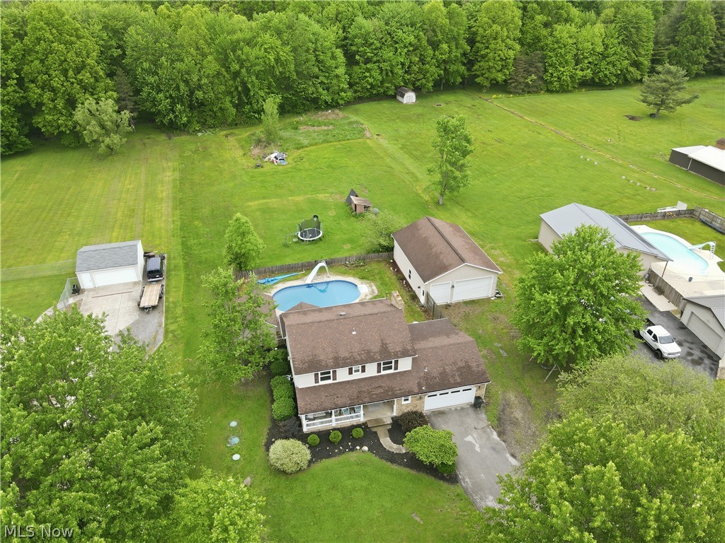2697 Newton Tomlinson Newton Falls OH 44444