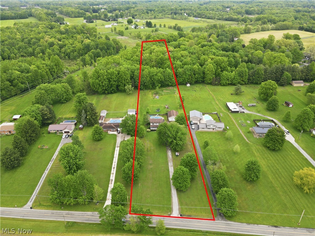 2697 Newton Tomlinson Newton Falls OH 44444