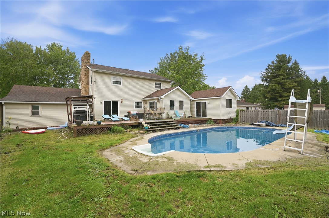 2697 Newton Tomlinson Newton Falls OH 44444