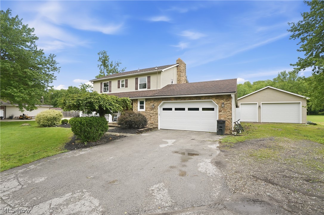 2697 Newton Tomlinson Newton Falls OH 44444