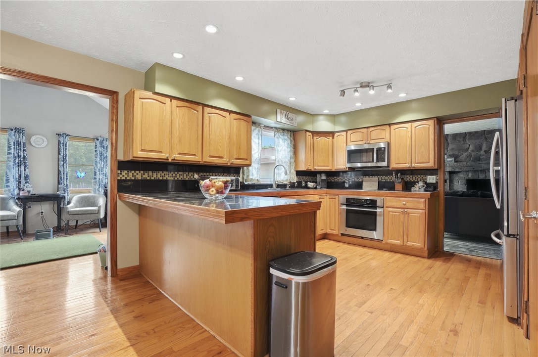 2697 Newton Tomlinson Newton Falls OH 44444