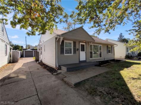 13807 Elsetta Avenue Cleveland OH 44135