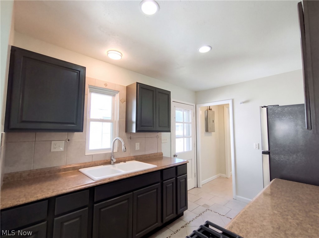 13807 Elsetta Avenue Cleveland OH 44135