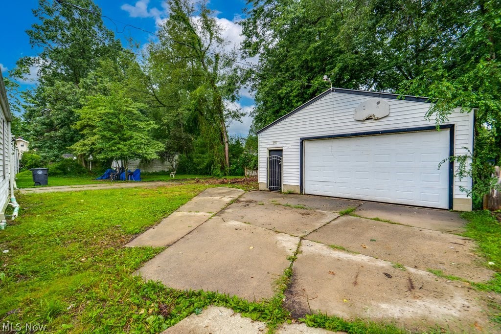 832 Caddo Avenue Akron OH 44305