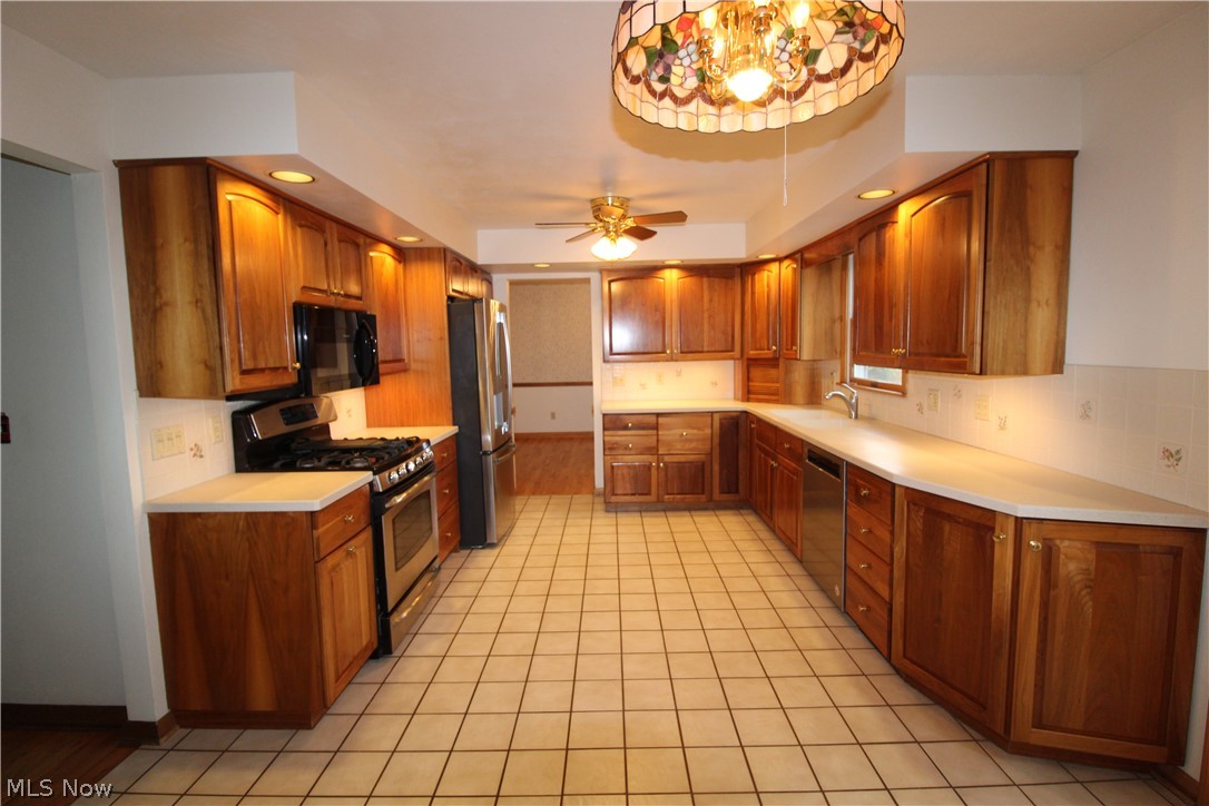 2329 Venloe Drive Poland OH 44514