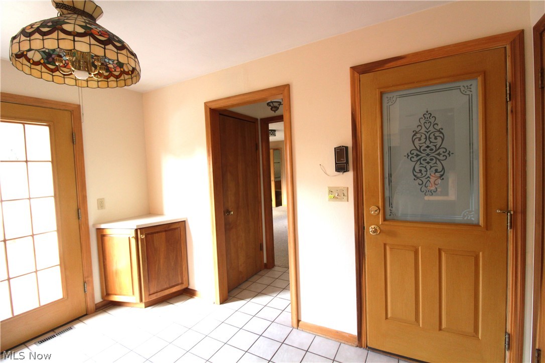 2329 Venloe Drive Poland OH 44514