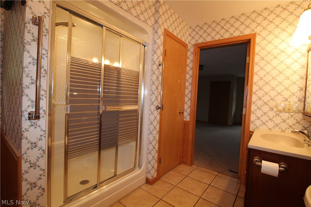 2329 Venloe Drive Poland OH 44514