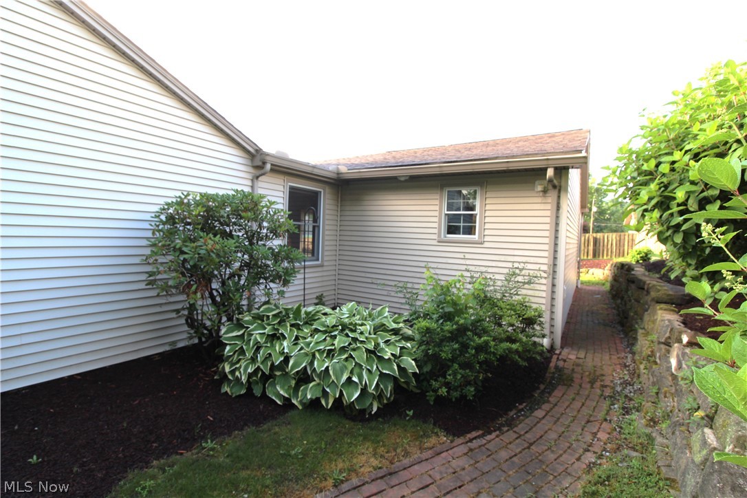 2329 Venloe Drive Poland OH 44514