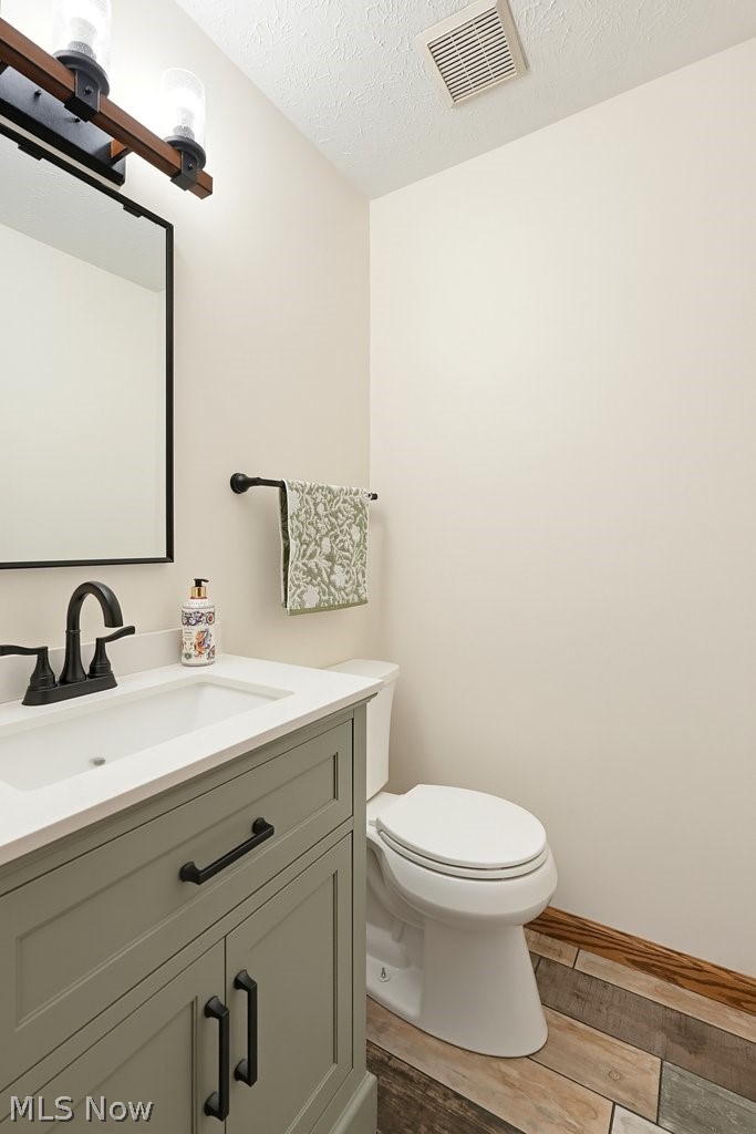 38591 Dodds Landing Willoughby Hills OH 44094