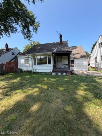 27570 Fullerwood Drive Euclid OH 44132