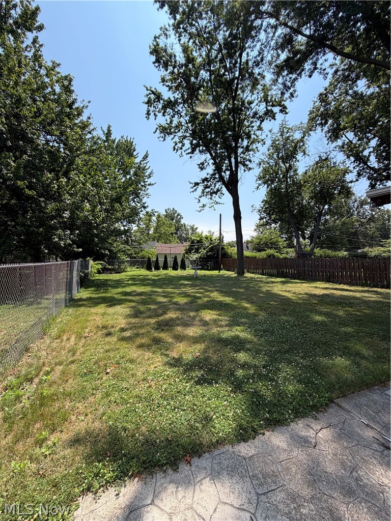 27570 Fullerwood Drive Euclid OH 44132