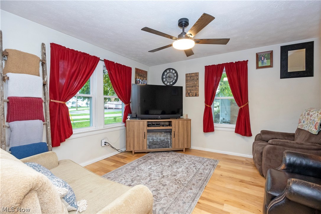 314 N Summit Street Smithville OH 44677