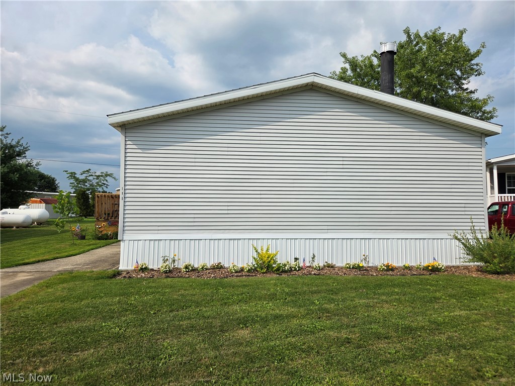10039 State Route 700 Mantua OH 44255