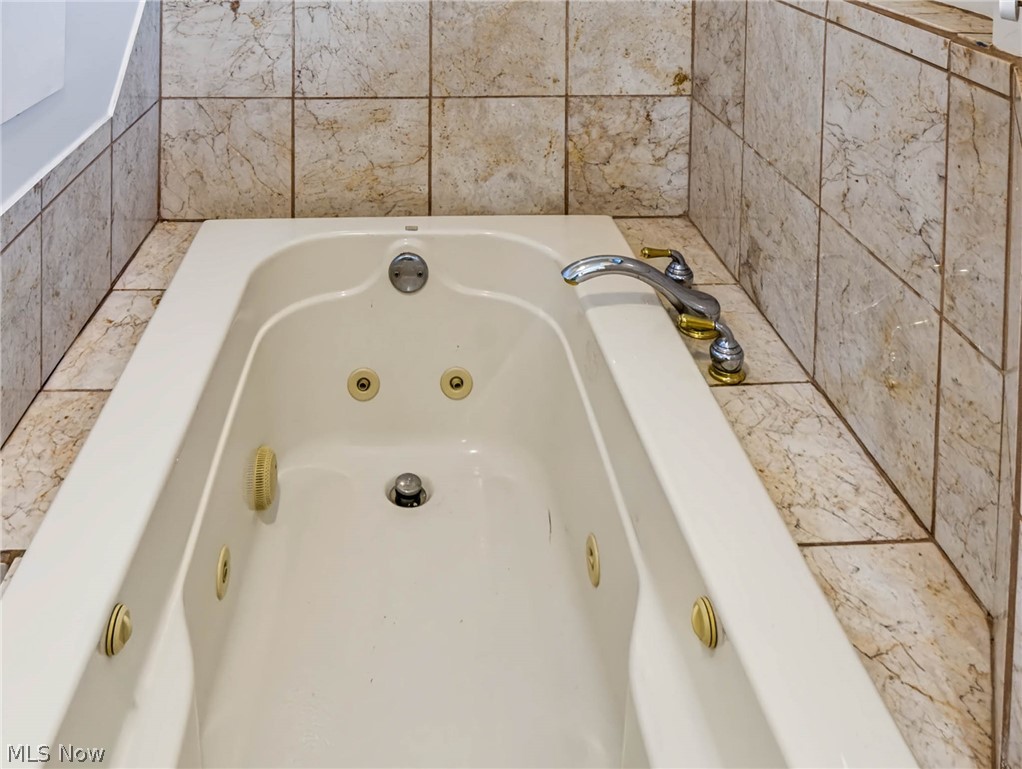 402 Audrey Drive Richmond Heights OH 44143