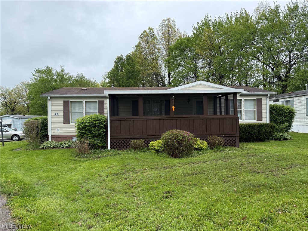 43 S Outer Drive Vienna OH 44473