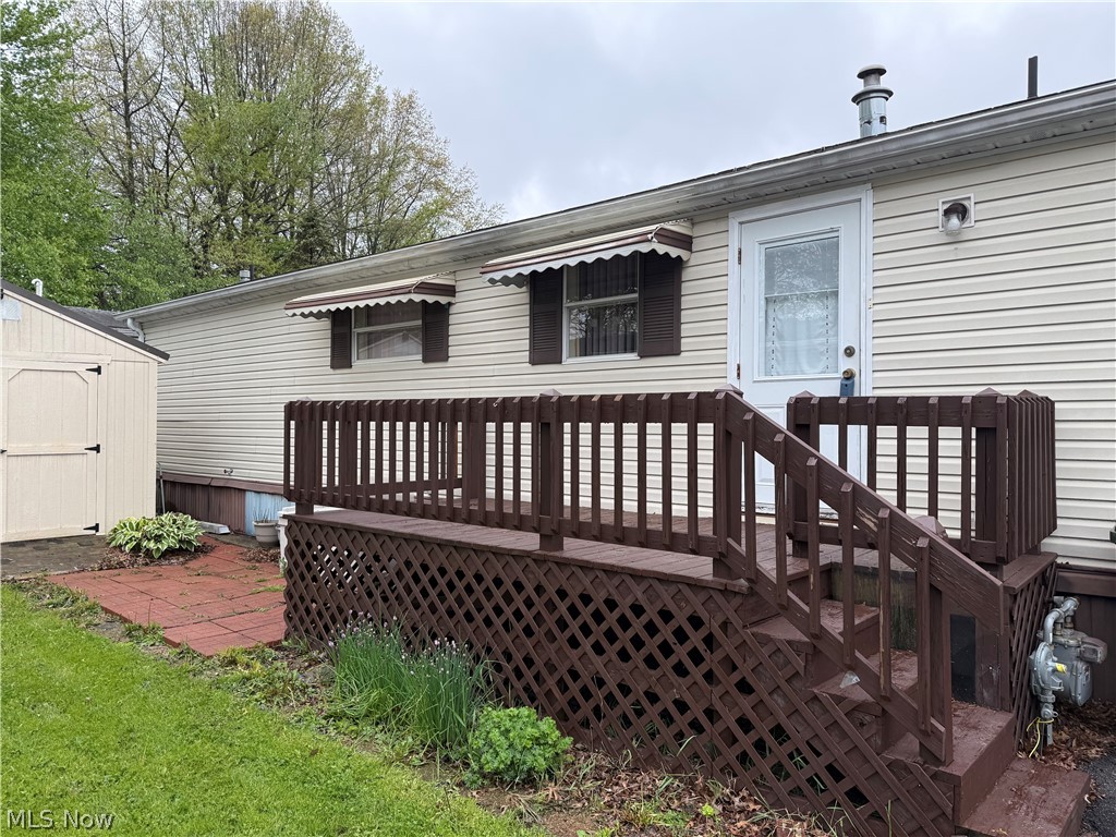 43 S Outer Drive Vienna OH 44473