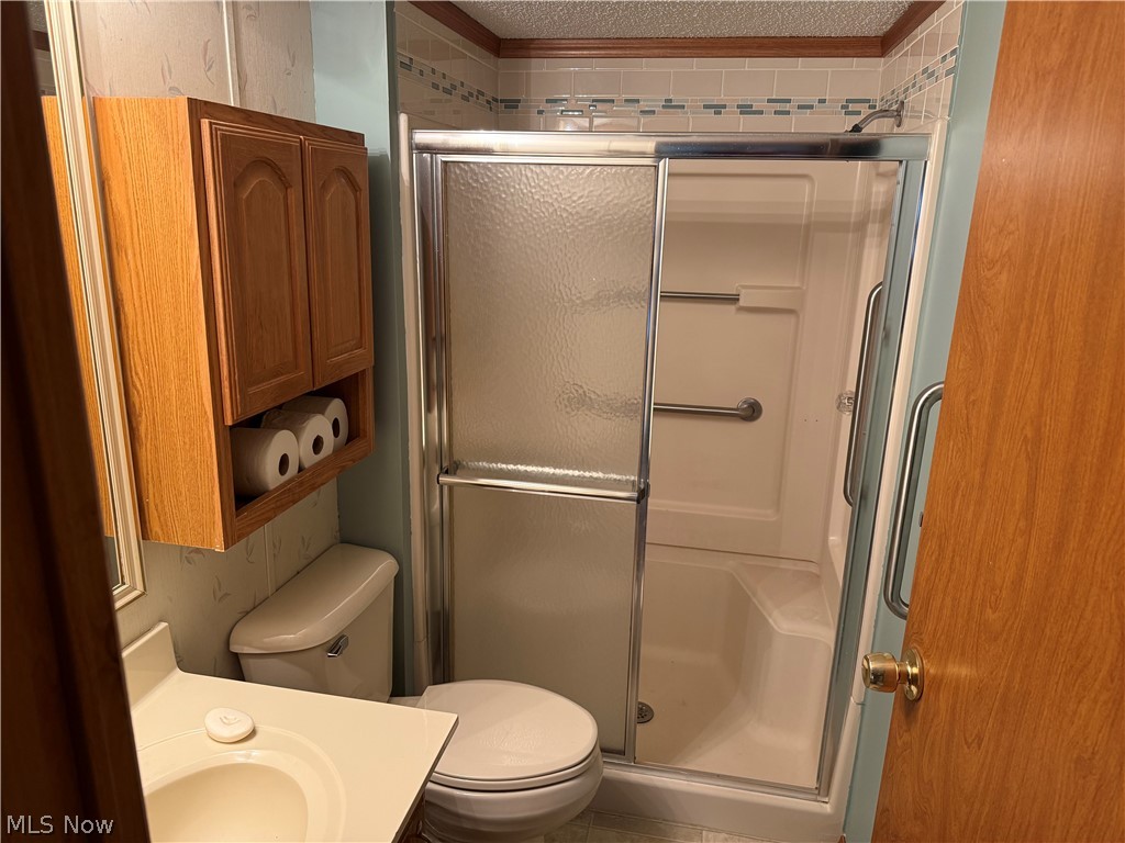 43 S Outer Drive Vienna OH 44473