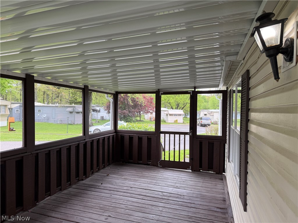 43 S Outer Drive Vienna OH 44473