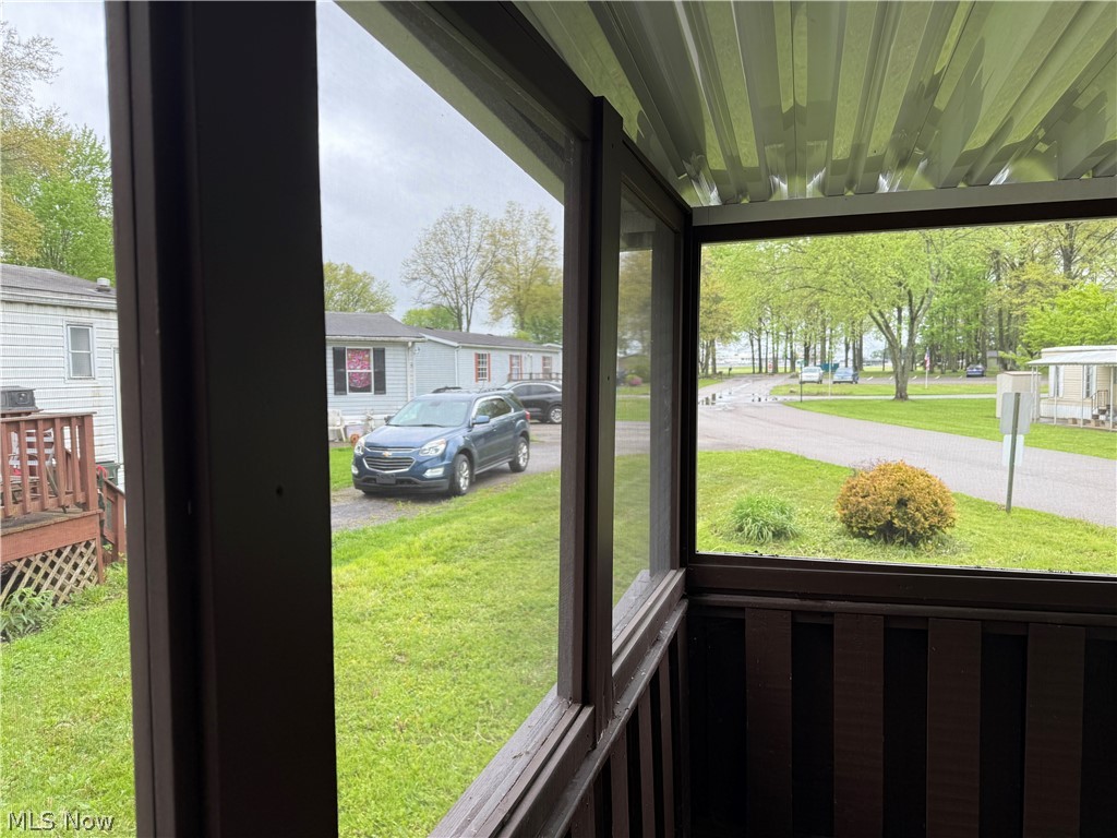 43 S Outer Drive Vienna OH 44473