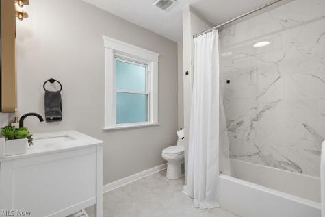 2171 Westminster Road Cleveland Heights OH 44118