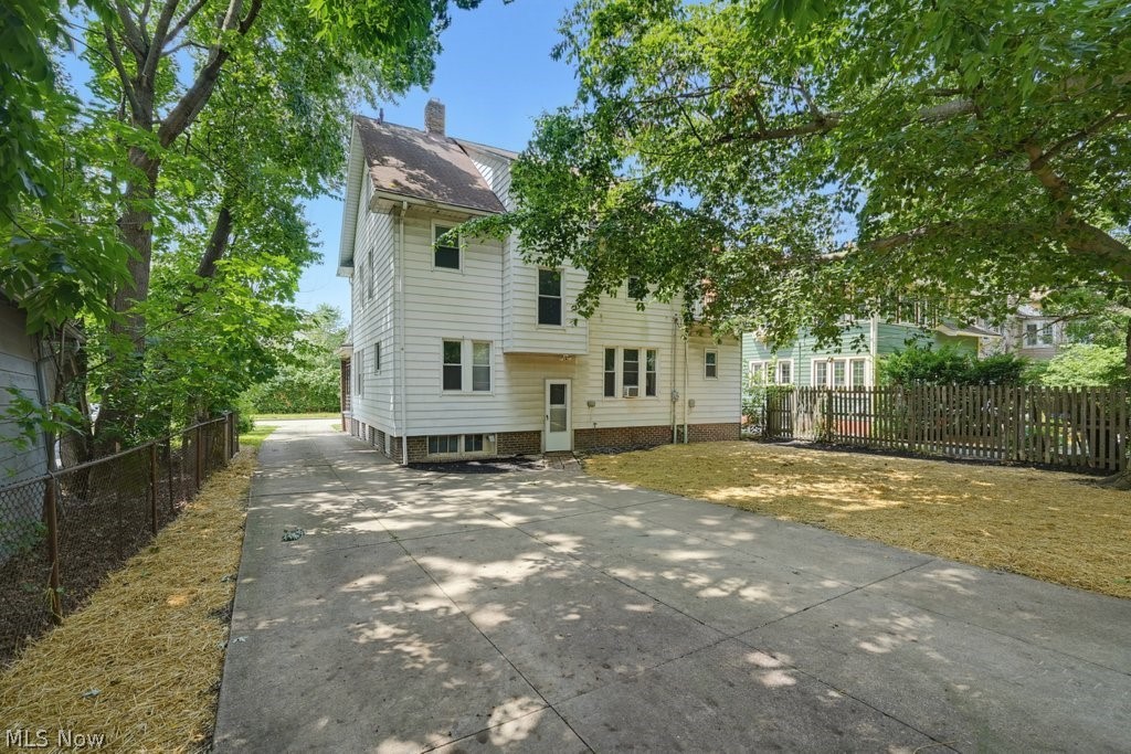 2171 Westminster Road Cleveland Heights OH 44118