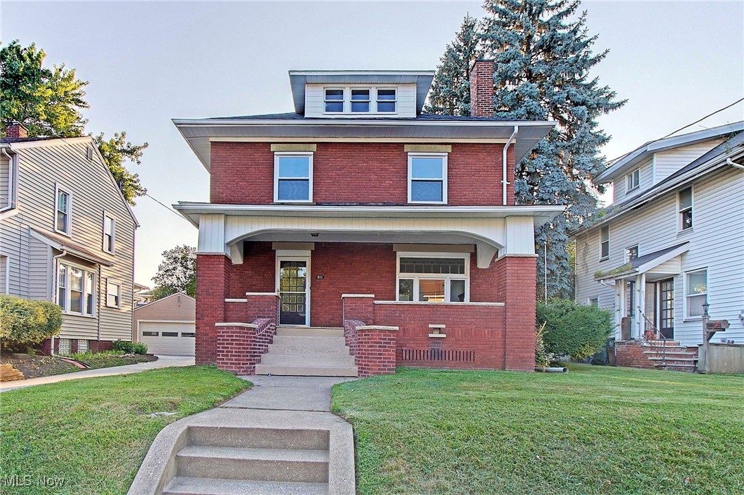 811 Broad Avenue NW Canton OH 44708