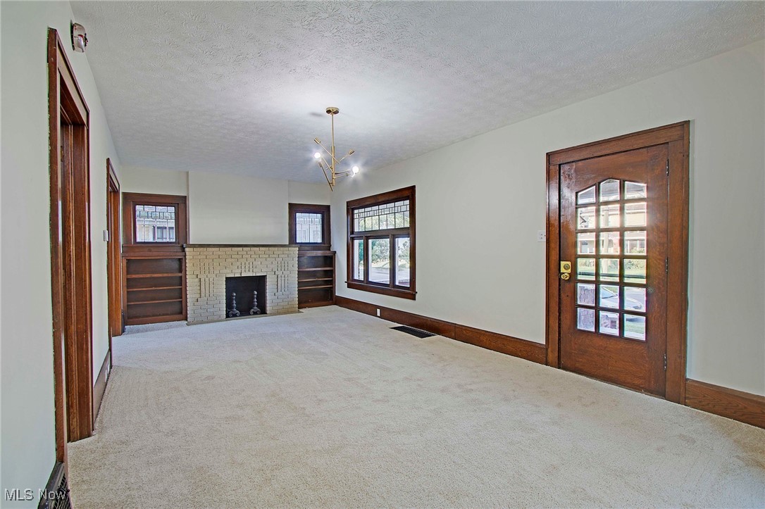 811 Broad Avenue NW Canton OH 44708