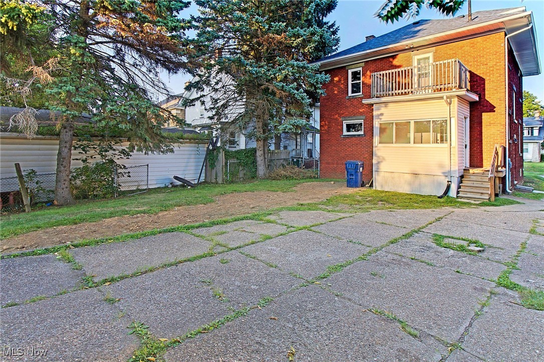 811 Broad Avenue NW Canton OH 44708