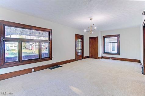 811 Broad Avenue NW Canton OH 44708