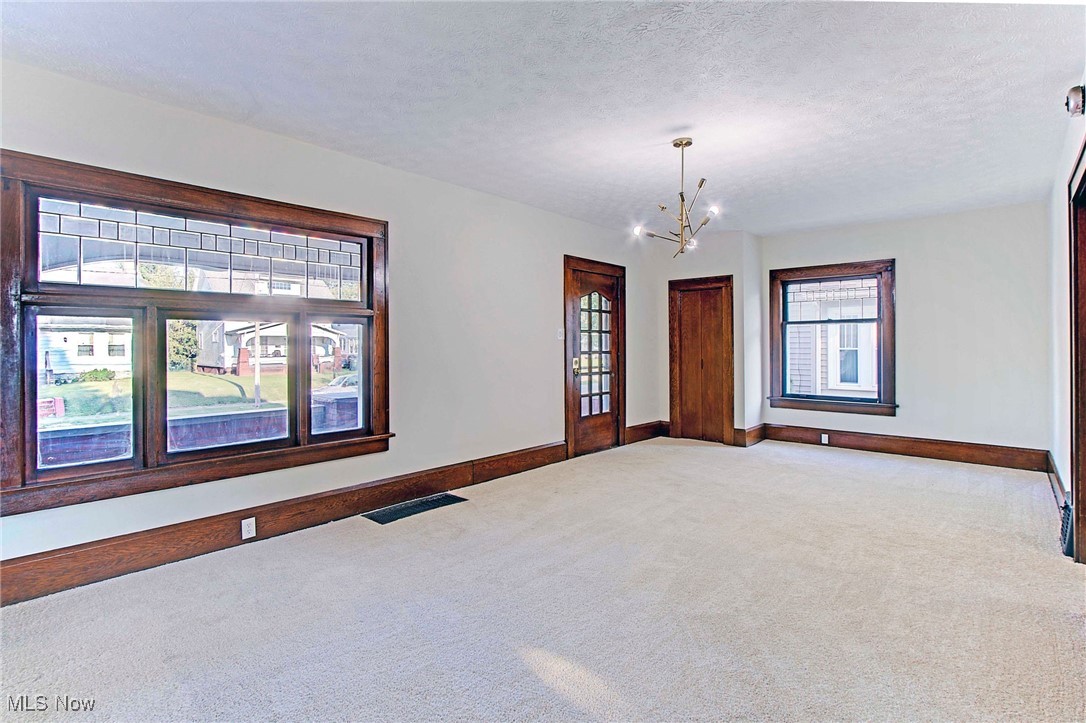 811 Broad Avenue NW Canton OH 44708