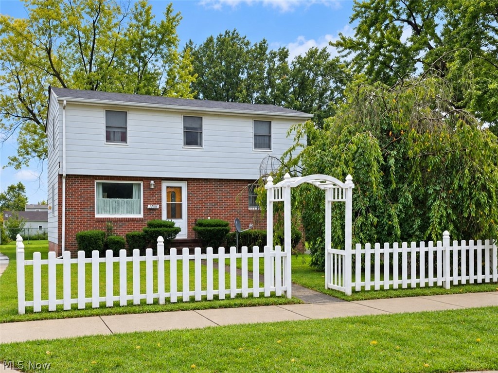 1760 Northfield Avenue NW Warren OH 44485