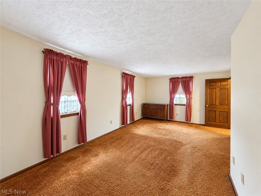 1760 Northfield Avenue NW Warren OH 44485